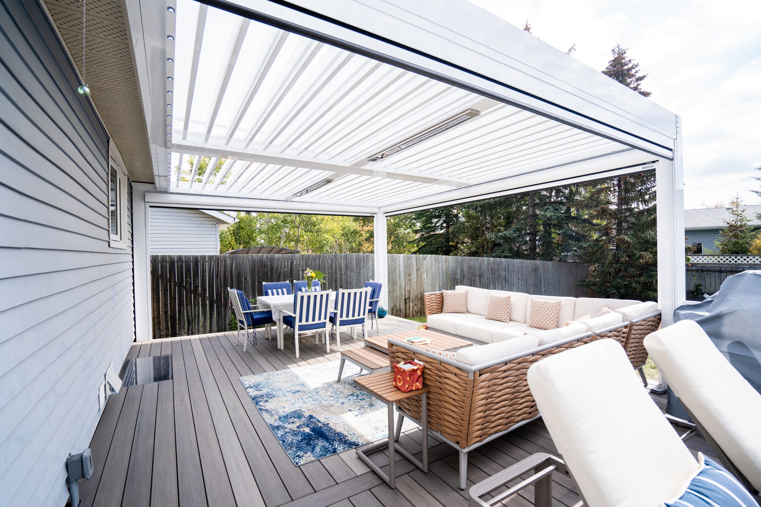 Retractable Screens and Louvered Roof for Outdoor Patio